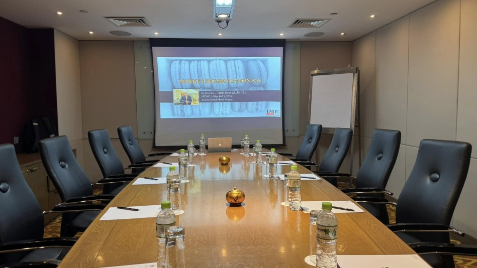 MARKETING COURSES PACKAGE